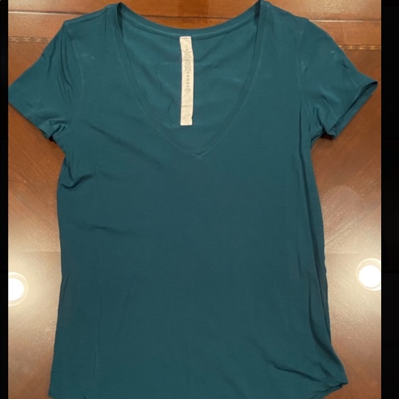 lululemon athletica Tops - Lululemon Teal Short Sleeve V-neck Shirt Size 2